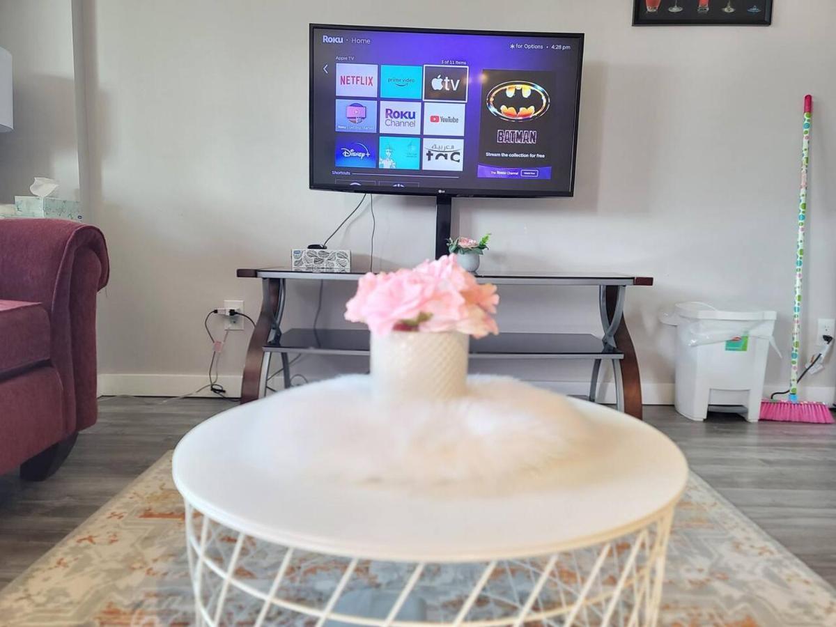 Cozy Private Suite ウィニペグ エクステリア 写真