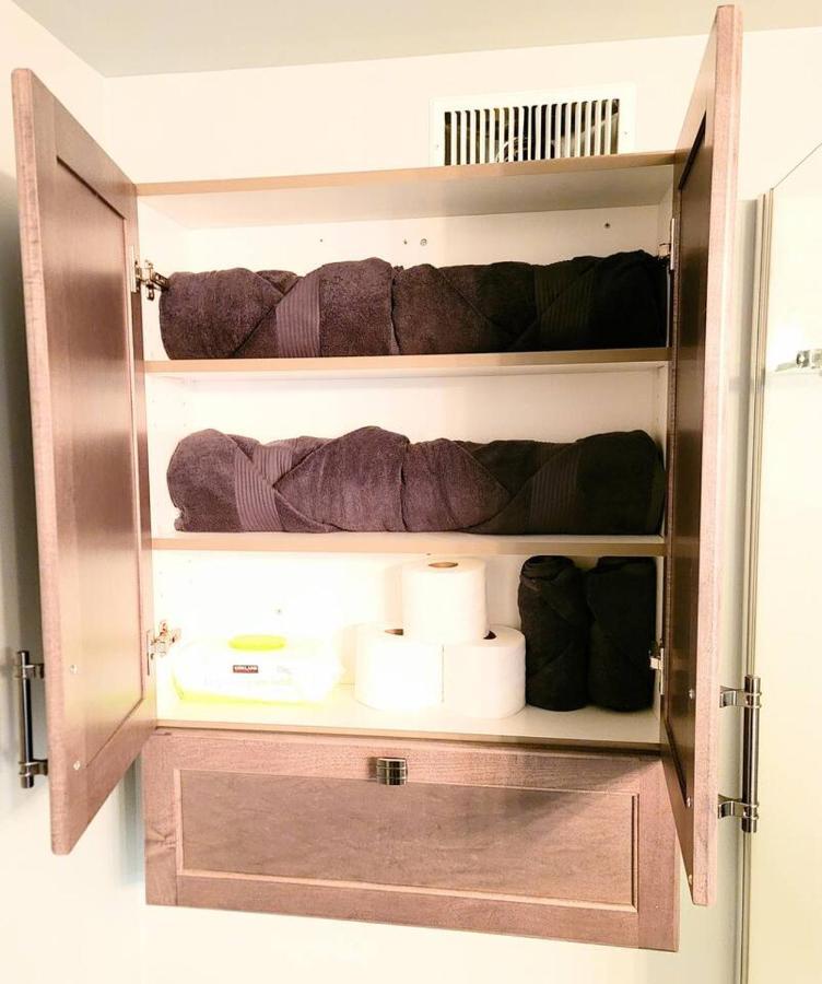 Cozy Private Suite ウィニペグ エクステリア 写真